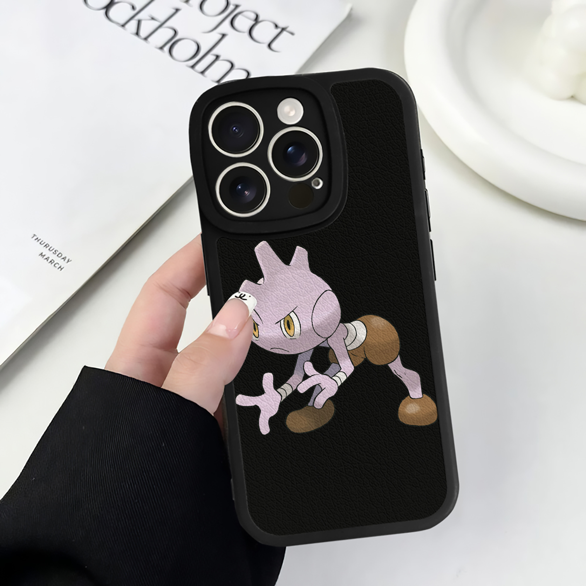 （画像用） ポケットモンスター Pokémon 【iPhone 16シリーズ対応】シリコンスマホケース（レザー調） 材質：シリコン